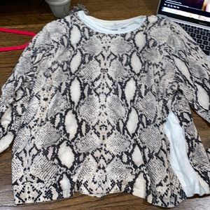 snake skin long tee